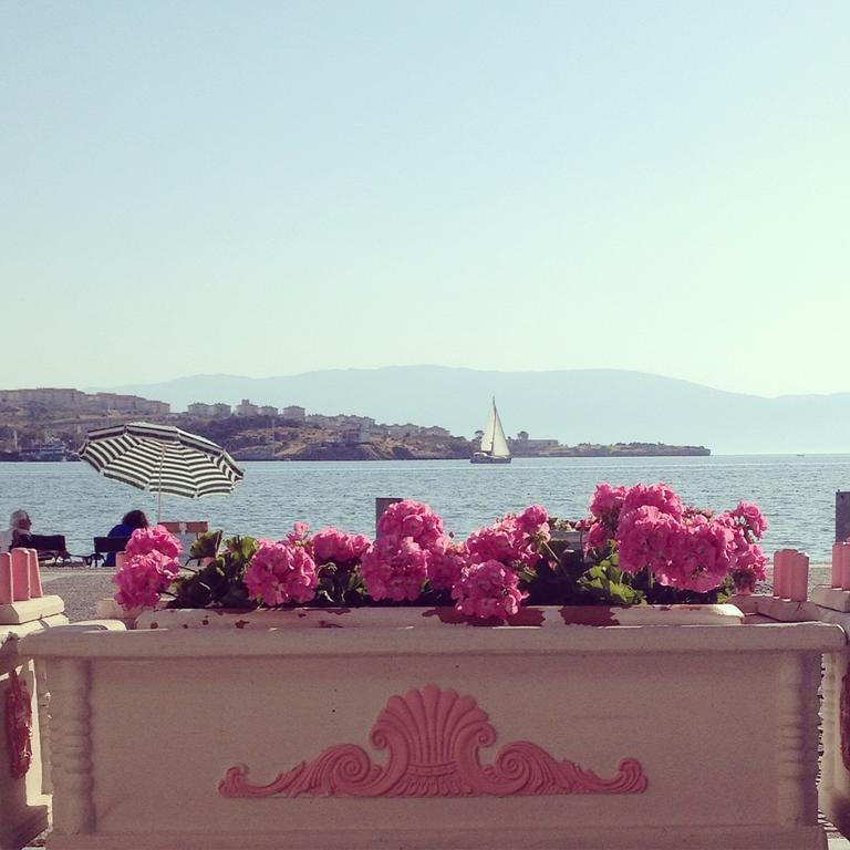 Lola 38 Hotel Foca Kültér fotó