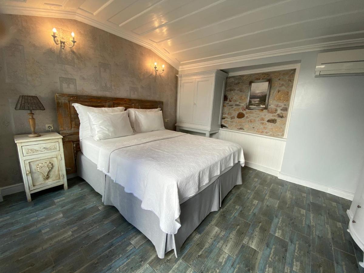 Lola 38 Hotel Foca Kültér fotó